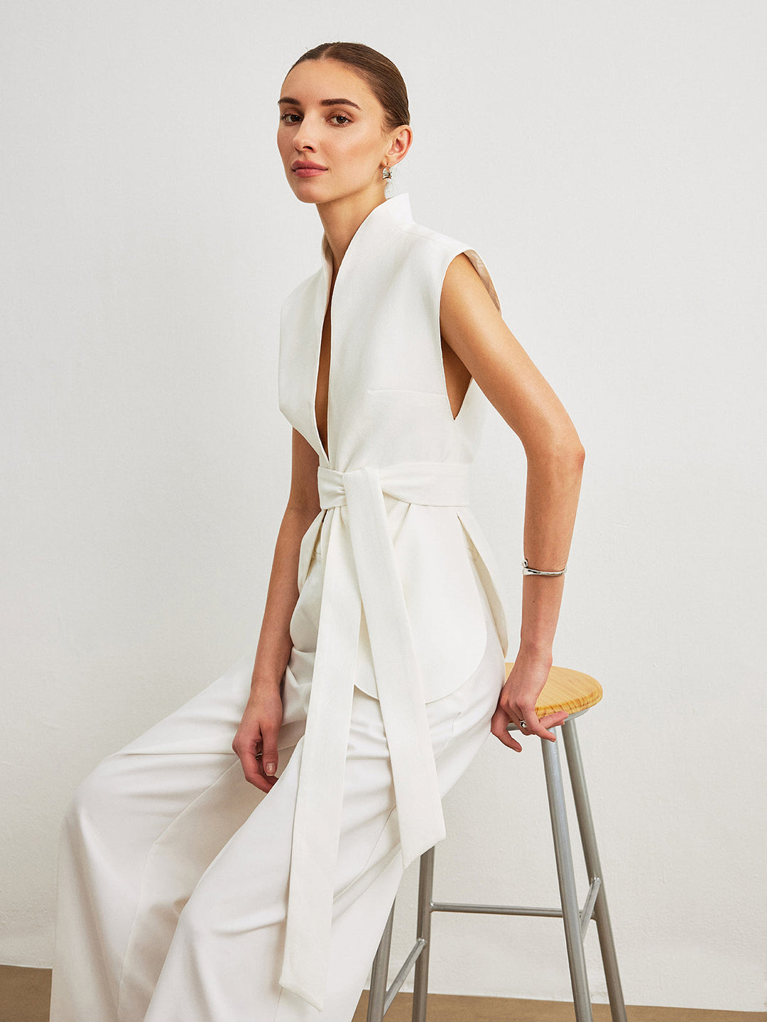 Şık Kemerli Peplum Üst ile Zahmetsiz Zarafet