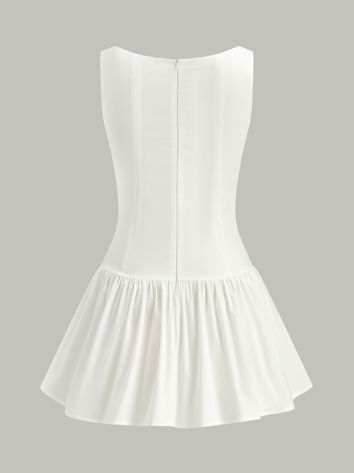 Düğmeli Ön İşlemeli Çiçekli Mini Elbise, Şık ve Feminen Tarz