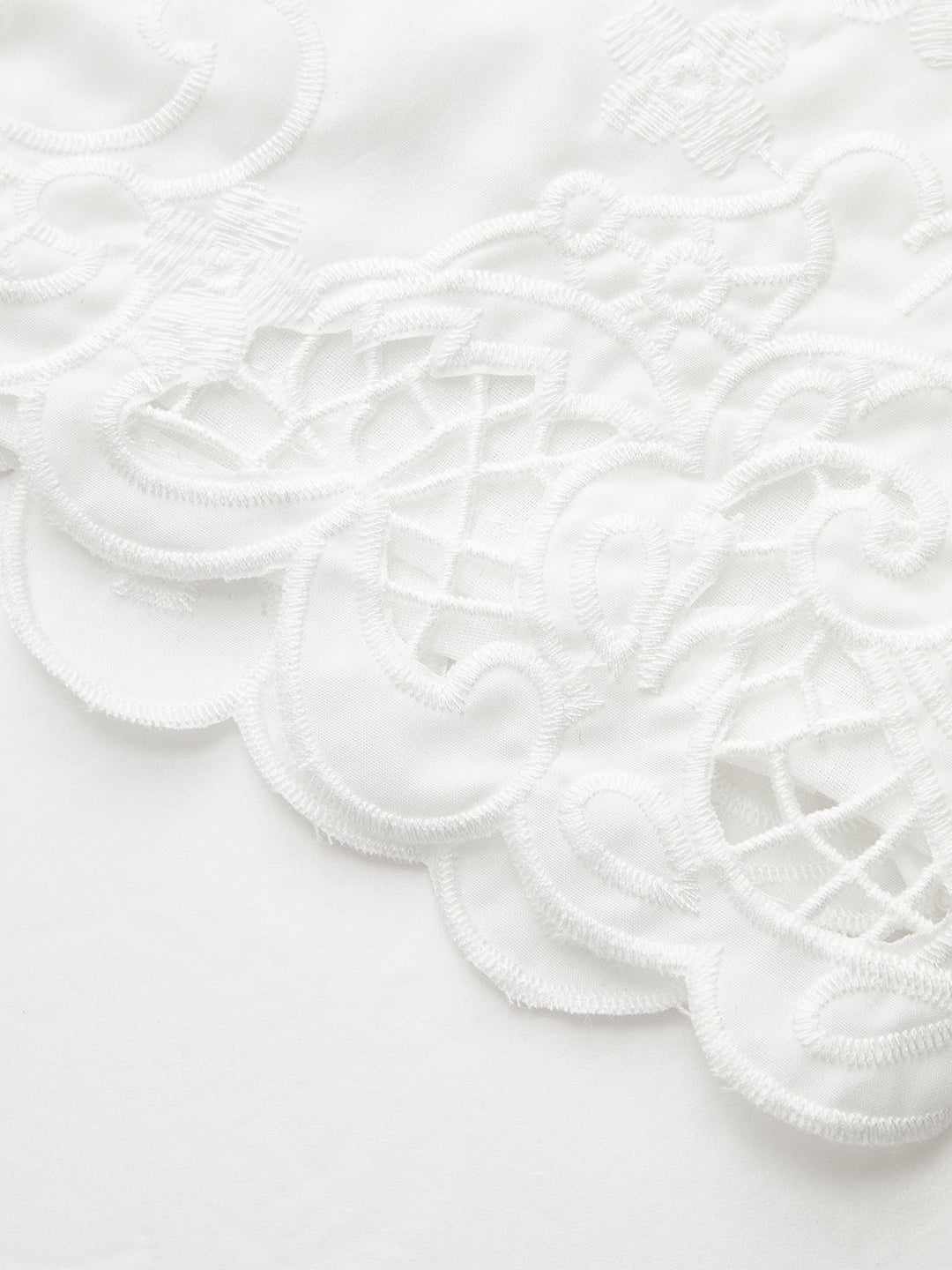 Şort yüksek bel dantel detaylı şık ve modaya uygun tarz