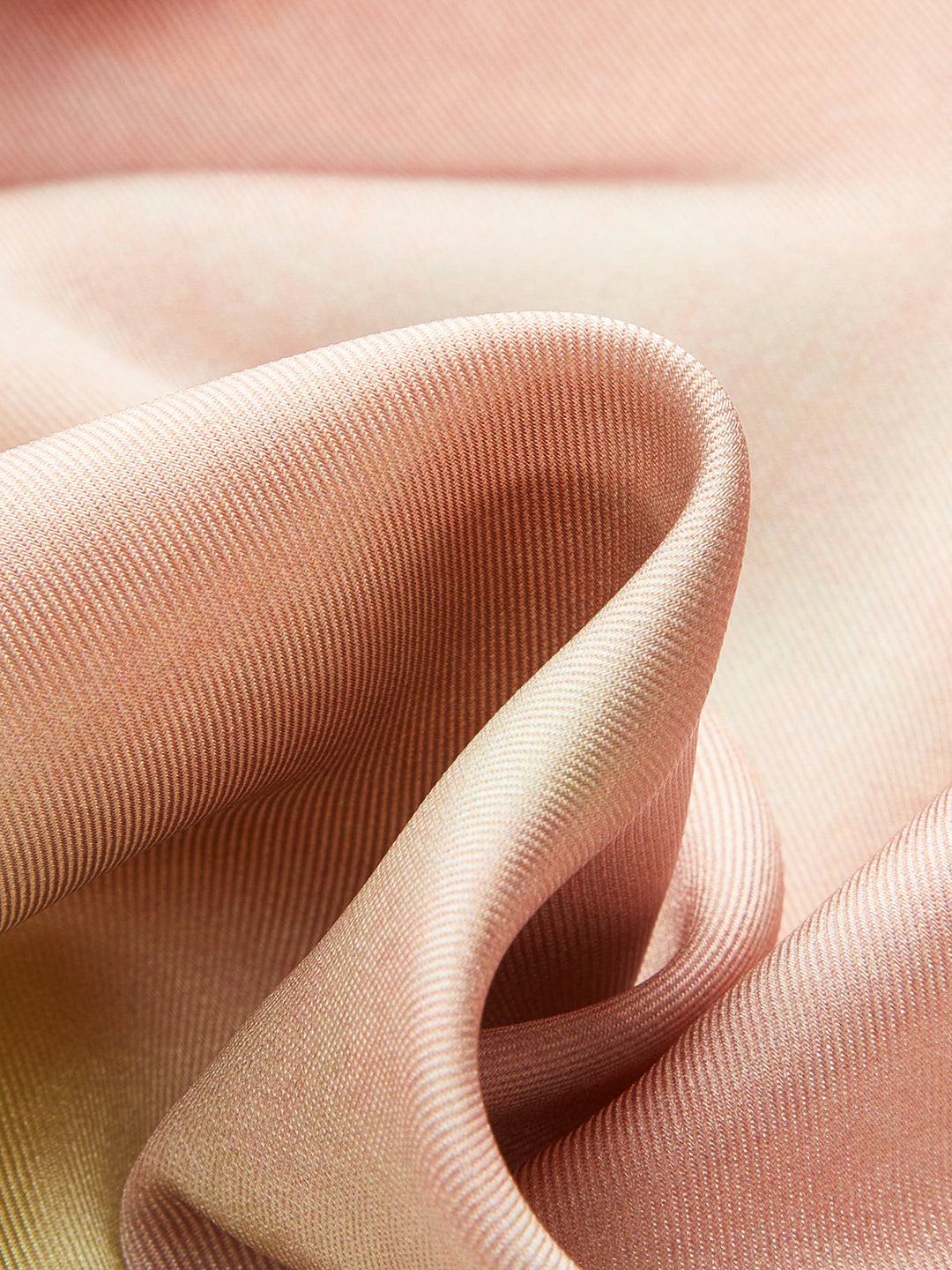 Renk degradeli ve dar kesim kısa kollu uzun maksi elbise