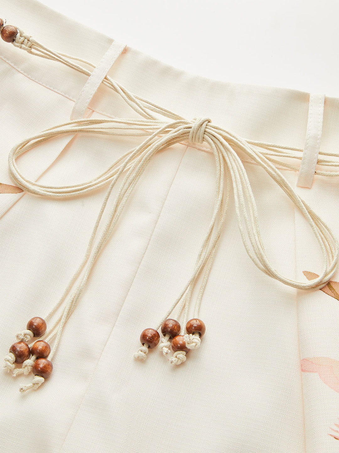 Kemerli Tropikal Baskılı Ortabel Slim Jean Shorts