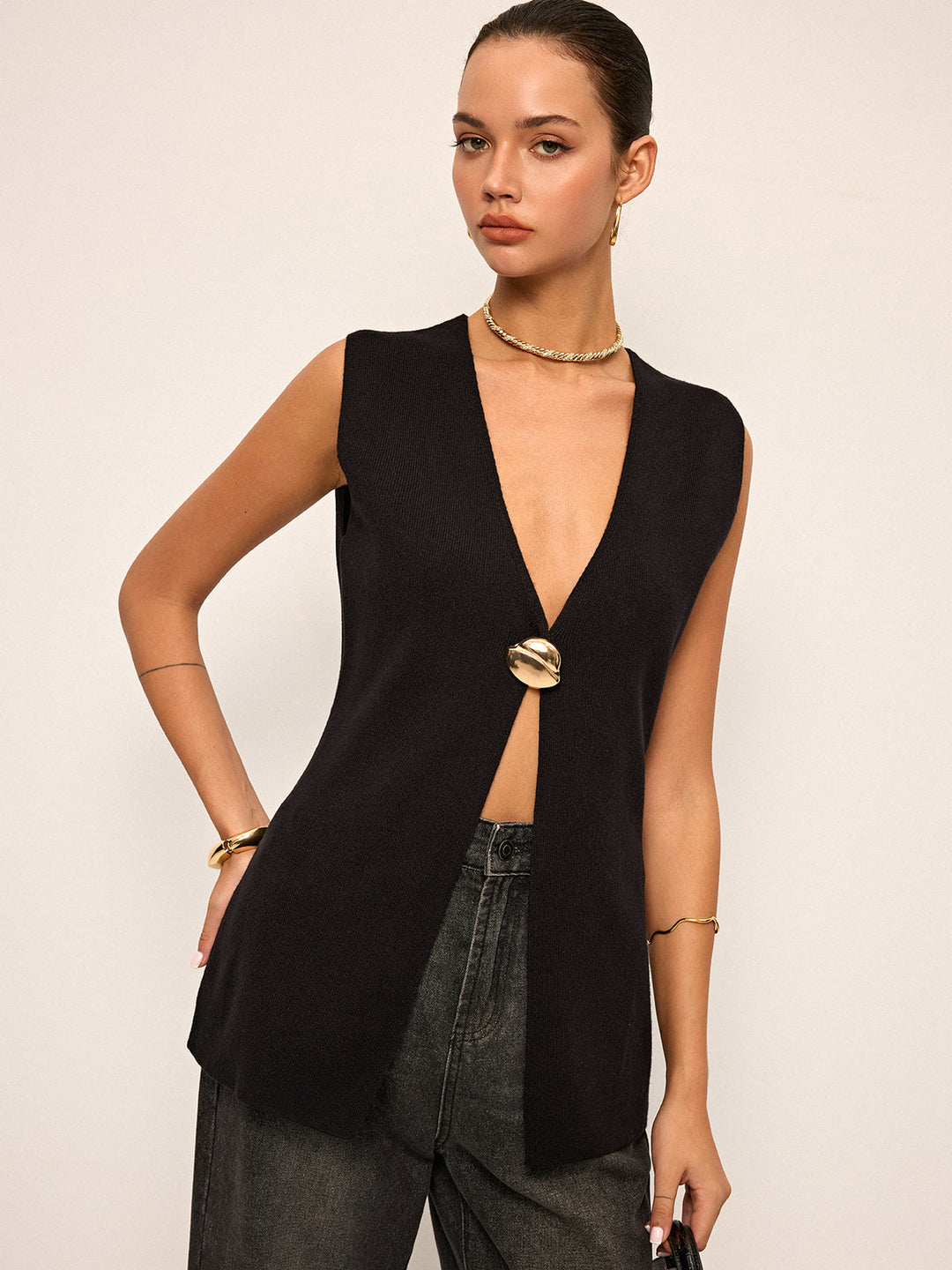 Metal Detaylı Kolsuz Yelek