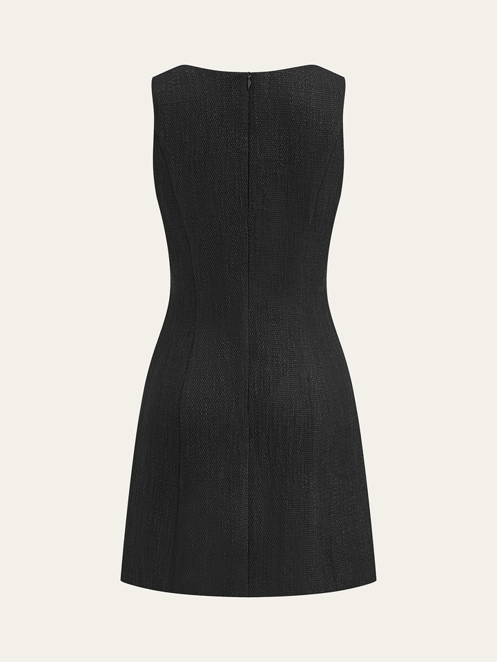 Kadın Kolsuz Düğmeli Mini Takım Elbise