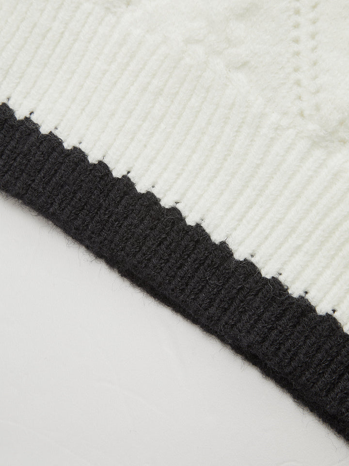 Şık Görünüm İçin Trend Renkli Kenar Detaylı Bağcıklı Örme Hırka