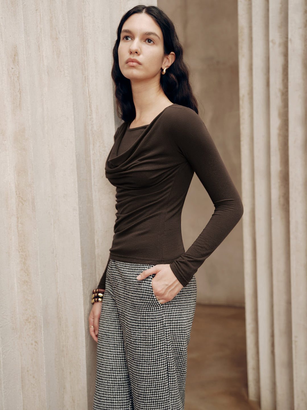 Uzun Kollu Drapeli Yuvarlak Yaka Tişört