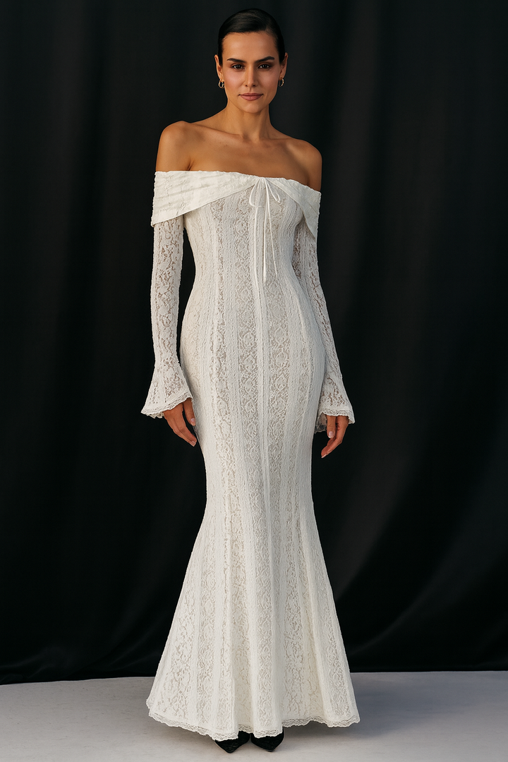 Дълга вечерна рокля с дантела 