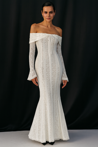 Дълга вечерна рокля с дантела 