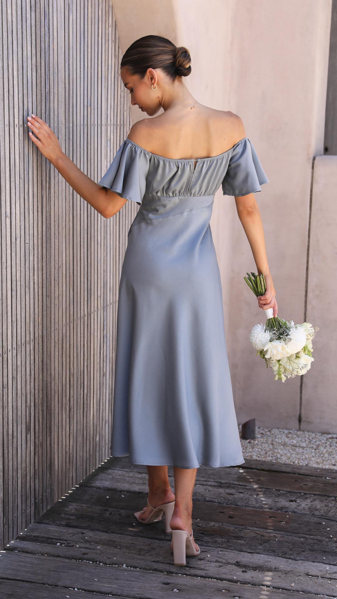 Nalani | Kelebek Kollu Omuz Açık Maksimum Elbise